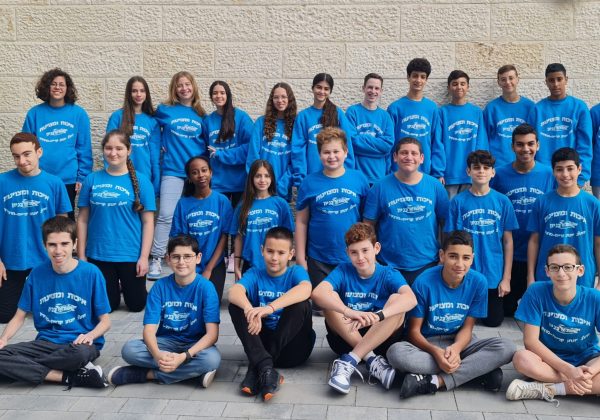 תלמידי אורטכניון ח’ בסדנאות מדעיות – ביוטכנולוגיה, פיזיקה ואווירונאוטיקה בטכניון