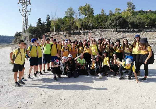 שכבה ח’ האלופה יצאה “לגיחה מחנאית” מתחילים בנחל ציפורי. טיול מהנה ומוצלח