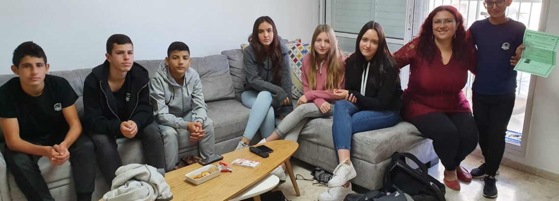 בתים פתוחים בשכבה ח’ ” בתים פתוחים” תודה למשפחות הנפלאות שפתחו את ביתם באהבה רבה