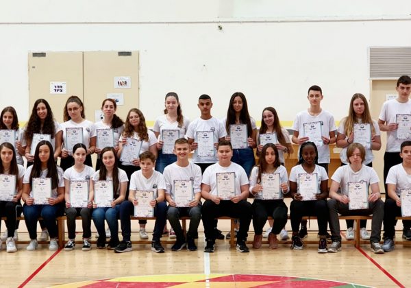 “בוקר טוב יונתן” ב”סימן האור” מוקירים את עבודת המורים,העובדים, המתנדבים…. את התלמידים ה”מאירים” והקבוצות הייחודיות, גאווה של מערכת מופלאה