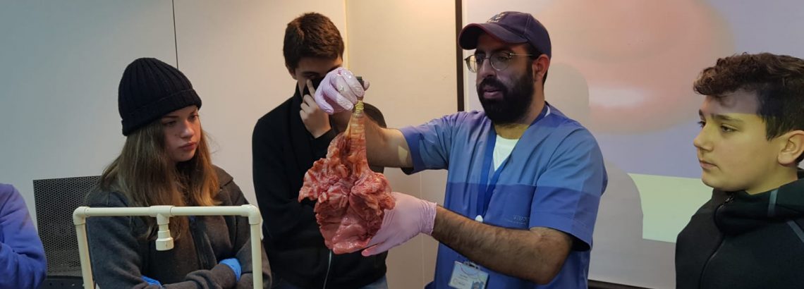 תלמידי ח’ מדעית בסיור ליחידה הרפואית בטכנודע