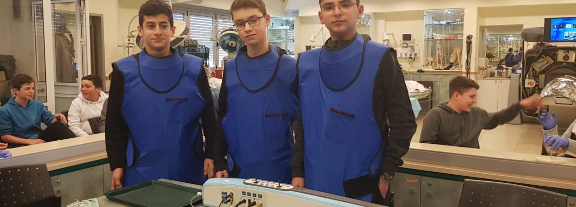 ביורפואה בחטיבת יונתן: תלמידי כיתה ח’ מדעית ביקרו ביחידה לסימולציה רפואית בטכנודע בחדרה