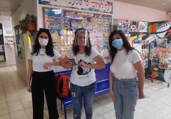 בשמחה רבה חזרנו ללימודים בחטיבה