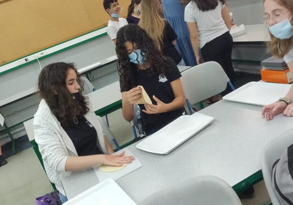תלמידי מצוינות מדעית חקרו את תהליך הנשימה של שמרים כחלק מלימודי העשרה בביוטכנולוגיה