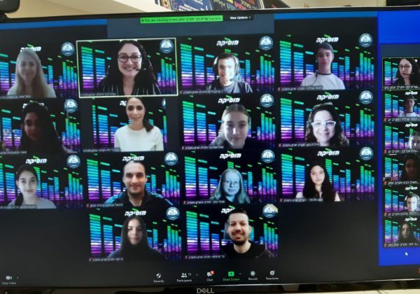 “פסקול מוסיקאלי” ב”אורחים ומתארחים” עם תלמידי החטיבה הניפלאים