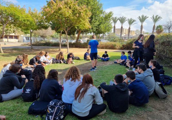 שעורי חינוך בשכבת ט’