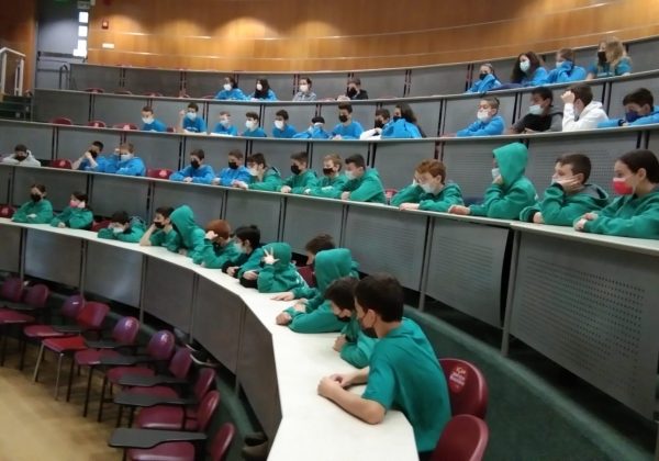 תלמידי אורטכניון ז’ – בסיור מדעי בטכניון
