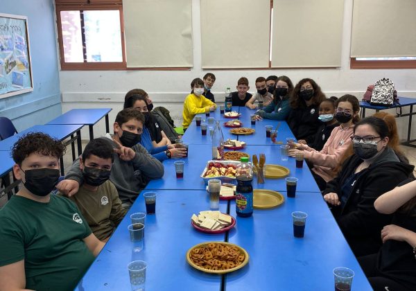 ז’4 בהרמת כוסית לכבוד חג הפסח