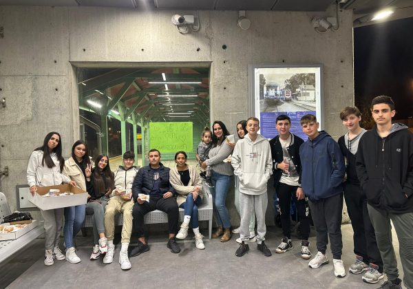 שכבת ט’- כיתות ט’6, ט’7 מחבקות את חיילי צה”ל, מפנקות בשי לחג וסופגניות ומאחלות חג חנוכה שמח ומואר